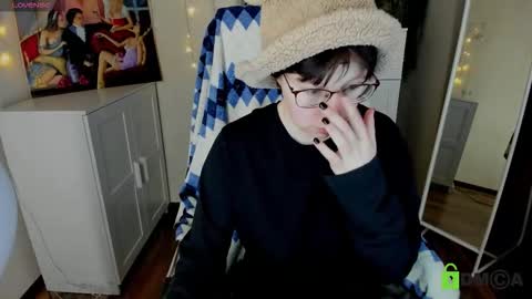 Melissa online show from October 19, 2025, 3:12 pm