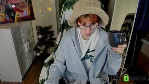 Melissa online show from November 25, 2025, 9:15 pm