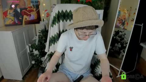 Snapshot of melissa_wells chatting on January 6, 2026, 4:11 pm Melissa online show from January 6, 2026, 4:11 pm