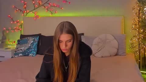 Snapshot of melissacrayzy chatting on November 29, 2025, 2:53 pm MelissaCrayzy online show from November 29, 2025, 2:53 pm