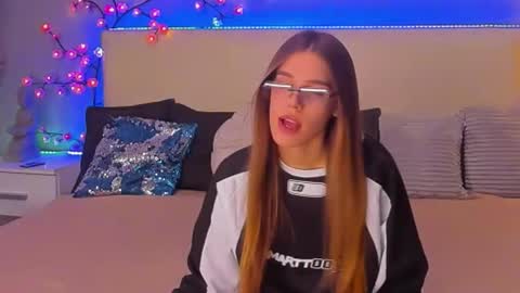 Snapshot of melissacrayzy chatting on November 30, 2025, 1:15 pm MelissaCrayzy online show from November 30, 2025, 1:15 pm