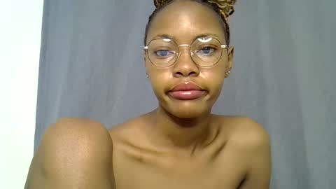 melissah_hot online show from March 4, 2026, 3:45 am