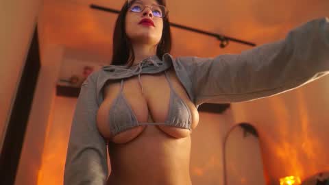 melissajones3 online show from November 7, 2025, 12:21 am