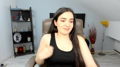 Snapshot of melissawiliam chatting on February 19, 2025, 12:44 pm melissawiliam online show from February 19, 2025, 12:44 pm