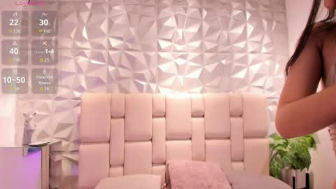 Snapshot of mell_muller chatting on May 20, 2026, 11:49 am Mell online show from May 20, 2026, 11:49 am