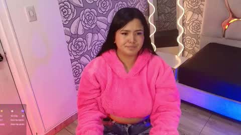 Snapshot of mellani_tay chatting on February 23, 2025, 3:02 am Mellani  online show from February 23, 2025, 3:02 am