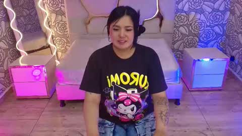 Snapshot of mellani_tay chatting on March 5, 2025, 3:18 am Mellani  online show from March 5, 2025, 3:18 am