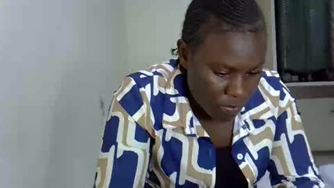 Snapshot of mellanine_ebony chatting on February 28, 2026, 2:29 pm mellanine_ebony online show from February 28, 2026, 2:29 pm