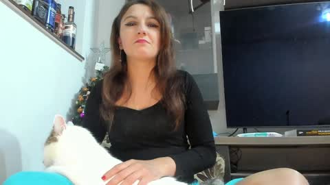 Snapshot of mellbell_ chatting on January 12, 2026, 7:52 pm MellyMell online show from January 12, 2026, 7:52 pm