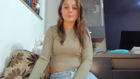 Snapshot of mellbell_ chatting on April 28, 2026, 2:27 am MellyMell online show from April 28, 2026, 2:27 am