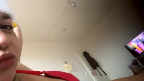 Snapshot of melli23 chatting on December 26, 2024, 1:32 pm Melli online show from December 26, 2024, 1:32 pm