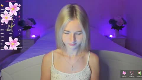 Snapshot of mellina_tey chatting on October 16, 2025, 6:53 pm Mellina online show from October 16, 2025, 6:53 pm