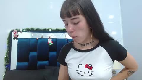 Snapshot of meloddy_collins chatting on December 4, 2024, 1:20 pm Meloddy Coliins online show from December 4, 2024, 1:20 pm