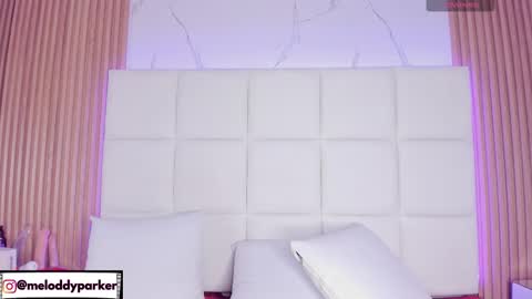 Snapshot of meloddy_parkerr_ chatting on February 11, 2026, 4:39 am MELODDY PARKERR online show from February 11, 2026, 4:39 am