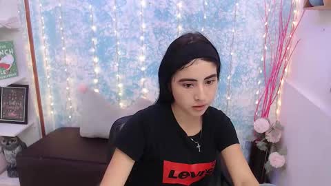 Melody  online show from March 6, 2026, 3:36 am