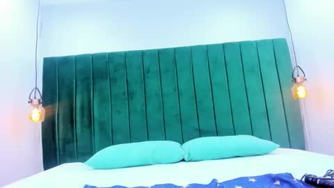 Snapshot of melody_kener chatting on December 22, 2025, 8:50 pm melody_kener online show from December 22, 2025, 8:50 pm