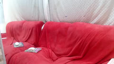 melody phillips online show from February 4, 2025, 1:23 am