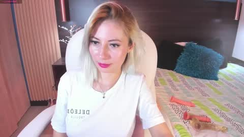 Snapshot of melody_starr chatting on March 12, 2025, 5:02 am melody_starr online show from March 12, 2025, 5:02 am
