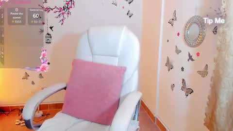 Snapshot of melody_starr chatting on September 15, 2025, 5:24 pm melody_starr online show from September 15, 2025, 5:24 pm