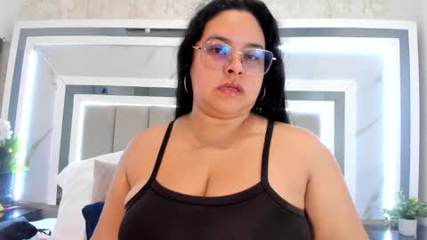 Snapshot of melodycharlotte chatting on November 2, 2025, 8:44 pm melodycharlotte online show from November 2, 2025, 8:44 pm