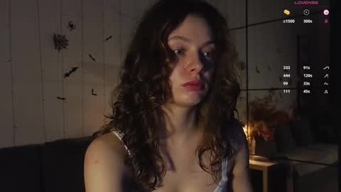 melody  online show from October 20, 2025, 3:23 pm