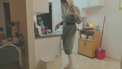 Snapshot of melodyredux_62 chatting on November 23, 2025, 8:30 pm Melody online show from November 23, 2025, 8:30 pm