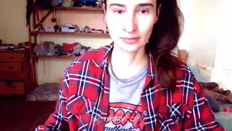 Snapshot of memorningdew chatting on October 16, 2025, 5:19 am Yummygirl online show from October 16, 2025, 5:19 am