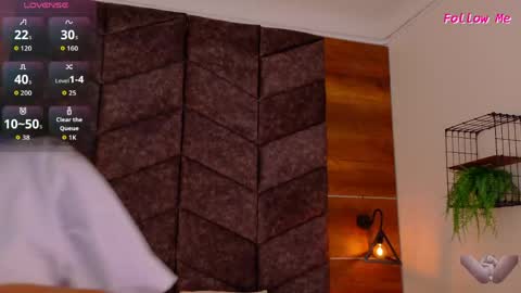  Memphis Williams  online show from May 10, 2026, 11:04 am