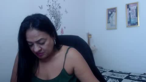 Snapshot of menfismuller1 chatting on December 16, 2024, 8:37 pm menfismuller online show from December 16, 2024, 8:37 pm