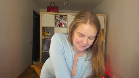 Snapshot of meow_k1tty chatting on February 12, 2026, 6:52 am Flora Next stream November 17th at 6 GMT online show from February 12, 2026, 6:52 am