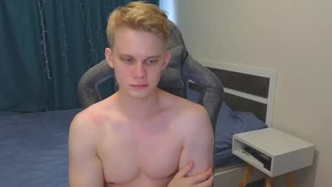 Snapshot of meow_mickey chatting on November 27, 2025, 7:43 am Mickey online show from November 27, 2025, 7:43 am