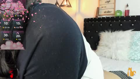 Valentina  online show from January 22, 2025, 12:27 am