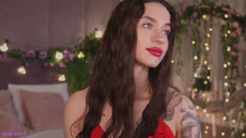 Snapshot of meow_nancy chatting on January 24, 2025, 6:35 am Heeyyooo Im Nans Subscribe to me I will be glad online show from January 24, 2025, 6:35 am