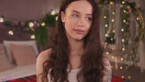 Snapshot of meow_nancy chatting on January 25, 2025, 5:18 am Heeyyooo Im Nans Subscribe to me I will be glad online show from January 25, 2025, 5:18 am