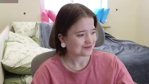 Snapshot of meowki4 chatting on November 9, 2025, 9:07 am meowme online show from November 9, 2025, 9:07 am