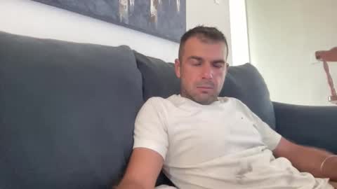 Mercedes190d online show from March 15, 2026, 6:47 pm