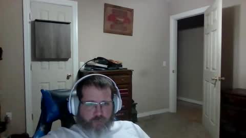 Snapshot of mercer1977 chatting on February 13, 2026, 10:44 am mercer1977 online show from February 13, 2026, 10:44 am