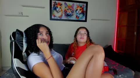 Snapshot of meredit_cristi23 chatting on February 12, 2026, 1:33 am CRISTI AND MEREDIT online show from February 12, 2026, 1:33 am