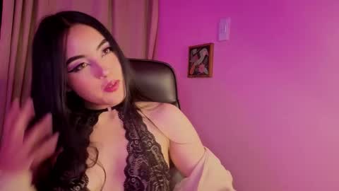 Snapshot of meredith_spencer chatting on February 5, 2026, 2:27 am meredith_spencer online show from February 5, 2026, 2:27 am