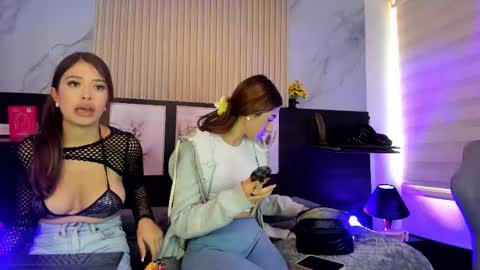 Snapshot of meredith_spencer chatting on February 25, 2026, 5:00 pm meredith_spencer online show from February 25, 2026, 5:00 pm