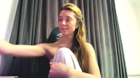 Mary online show from December 17, 2025, 8:09 am