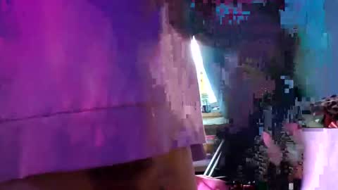 Snapshot of merelyalover chatting on January 10, 2025, 12:06 am gurlnips online show from January 10, 2025, 12:06 am