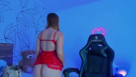 merida06 online show from November 7, 2025, 3:50 am