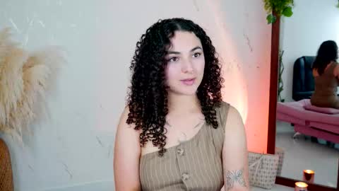 Merida Bell online show from March 16, 2026, 6:34 pm