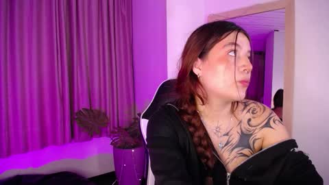 Snapshot of meridadunbroch chatting on December 2, 2025, 12:21 pm Merida online show from December 2, 2025, 12:21 pm