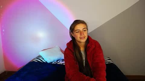 Snapshot of merily_duff chatting on December 13, 2025, 11:43 pm MERILY online show from December 13, 2025, 11:43 pm