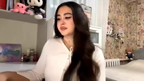 Snapshot of merlenegnoza chatting on November 14, 2025, 5:11 pm Enni online show from November 14, 2025, 5:11 pm