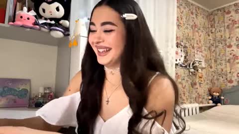 Snapshot of merlenegnoza chatting on December 2, 2025, 6:03 pm Enni online show from December 2, 2025, 6:03 pm