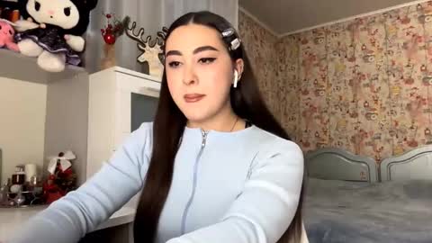 Snapshot of merlenegnoza chatting on January 12, 2026, 6:24 pm Enni online show from January 12, 2026, 6:24 pm