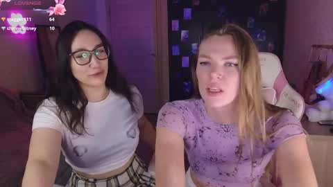 Snapshot of merry_dancers_ chatting on March 28, 2026, 9:03 pm Susan online show from March 28, 2026, 9:03 pm